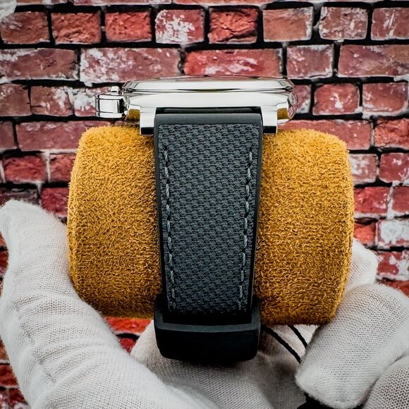 Panerai Luminor Due Luna Rossa White Dial 42mm -FULL SET– PAM01381 – MSRP $7800 - Picture 9 of 15